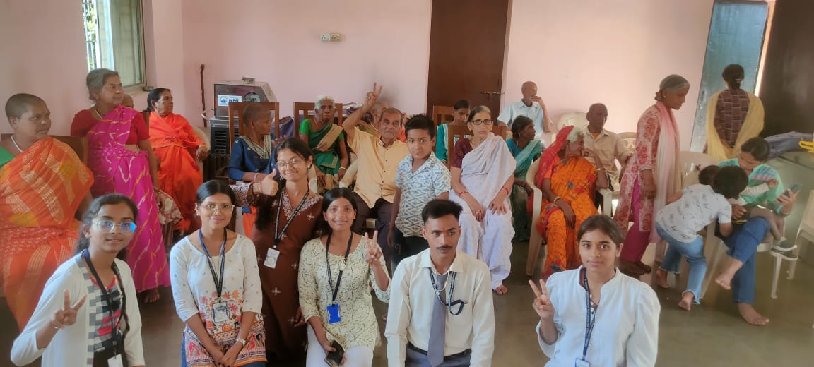 Team Pehchan organized a meaningful visit to *Adarsh Vikasan Old Age Home, Nagri, Ranchi*